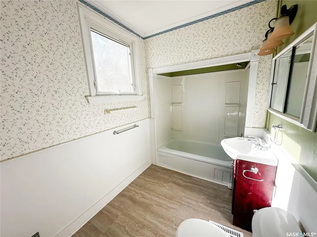 50 Assiniboia Avenue Yorkton SK S3N 1N6
