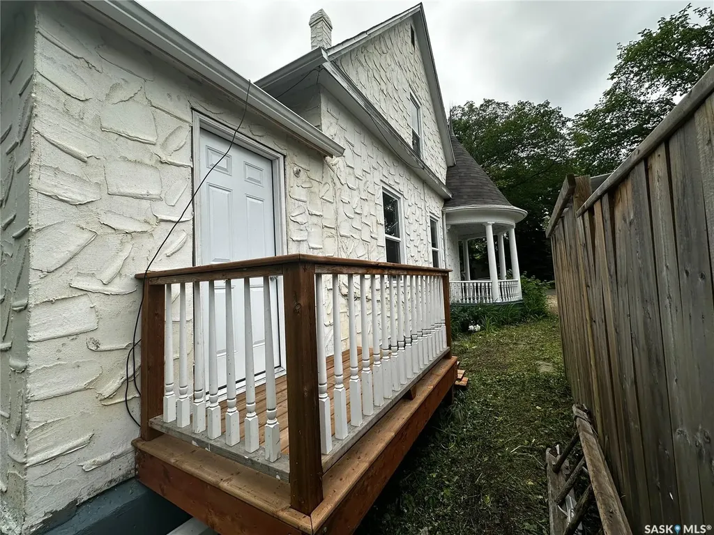 50 Assiniboia Avenue Yorkton SK S3N 1N6