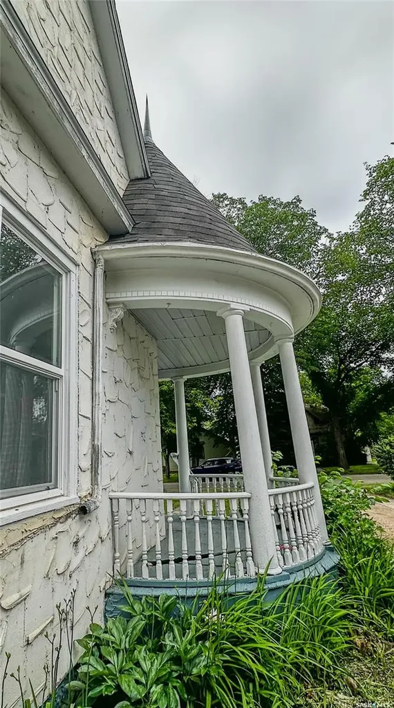 50 Assiniboia Avenue Yorkton SK S3N 1N6