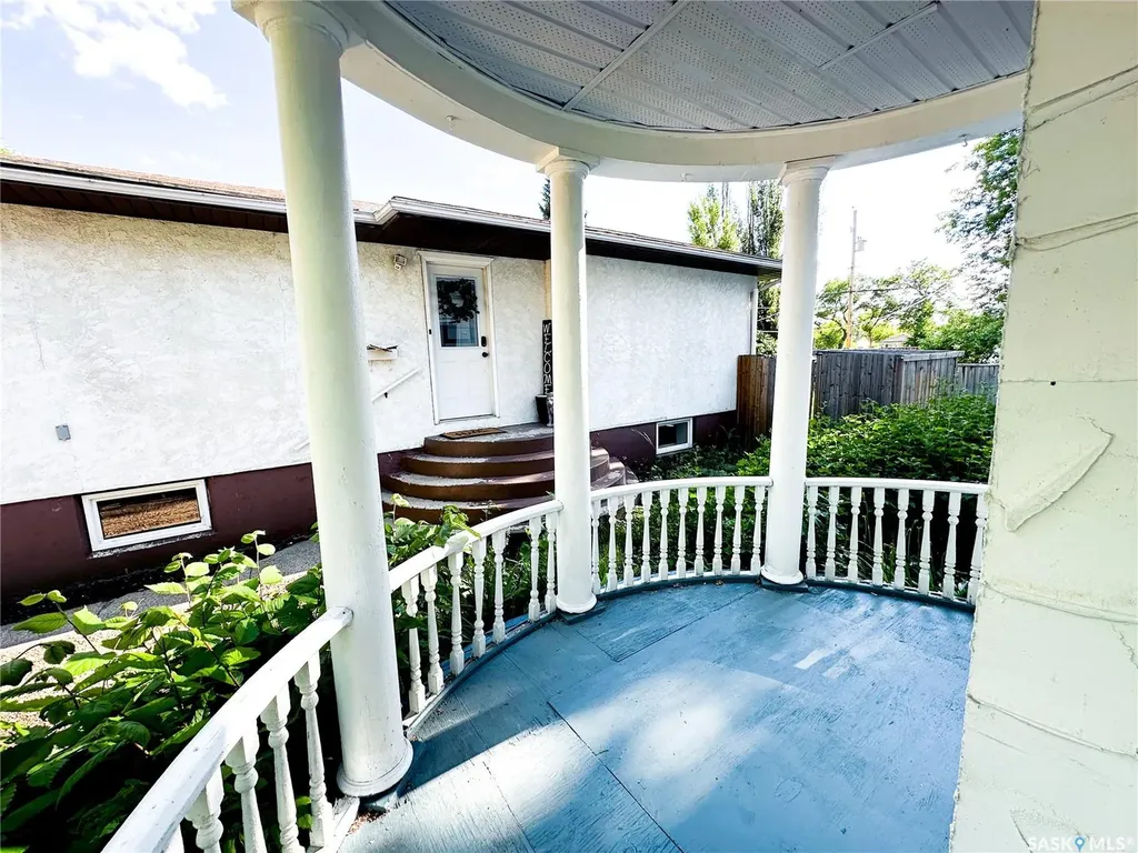 50 Assiniboia Avenue Yorkton SK S3N 1N6