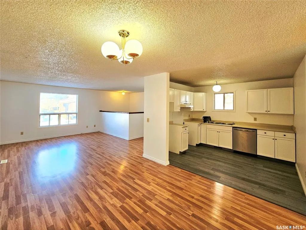 244 Wakabayashi Way Saskatoon SK S7K 7M3