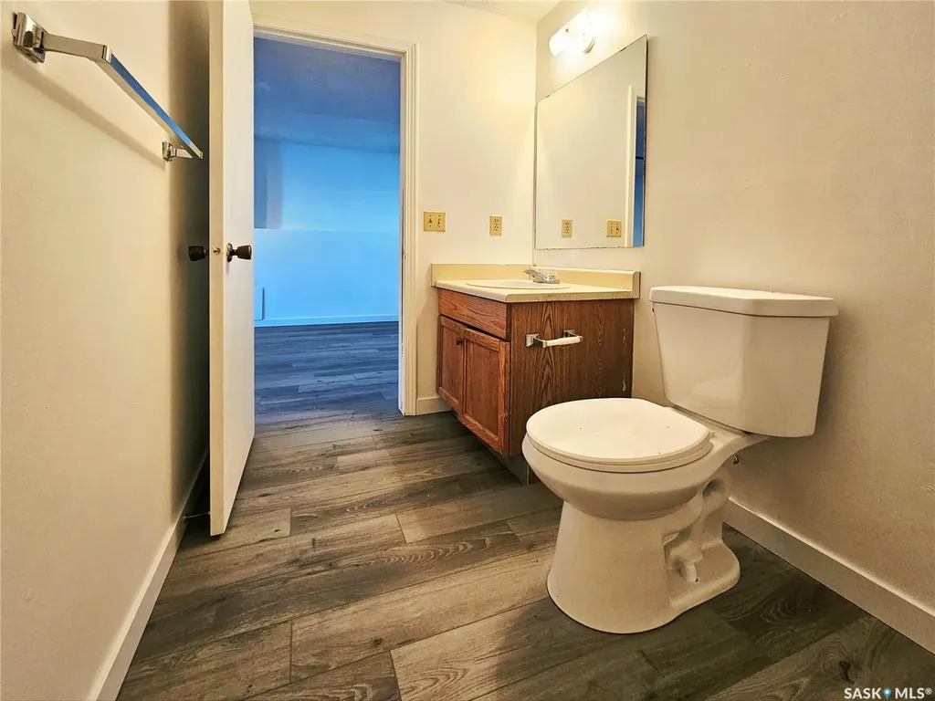 244 Wakabayashi Way Saskatoon SK S7K 7M3