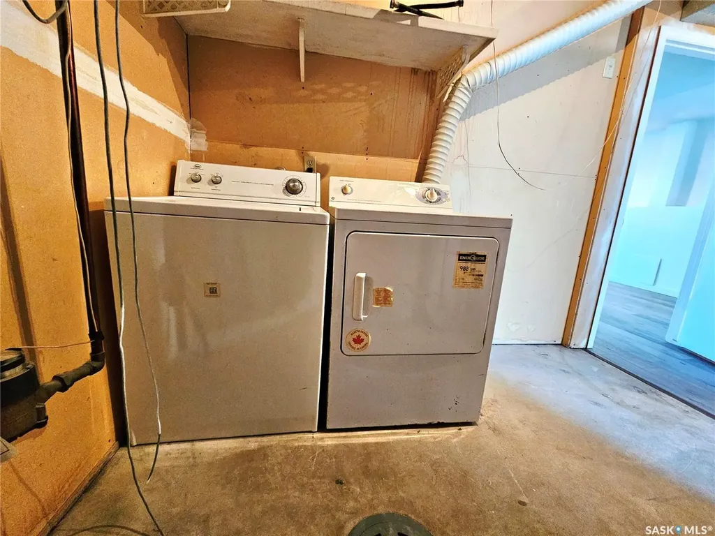 244 Wakabayashi Way Saskatoon SK S7K 7M3