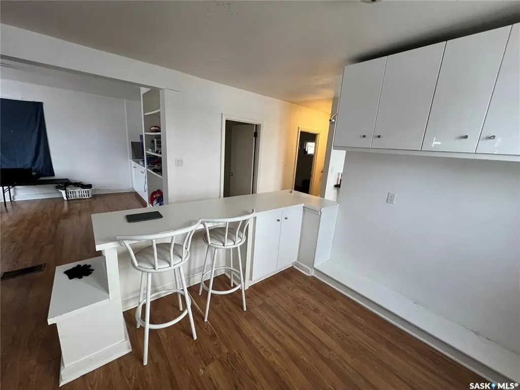 2144 6th Avenue W Prince Albert SK S6V 6K6