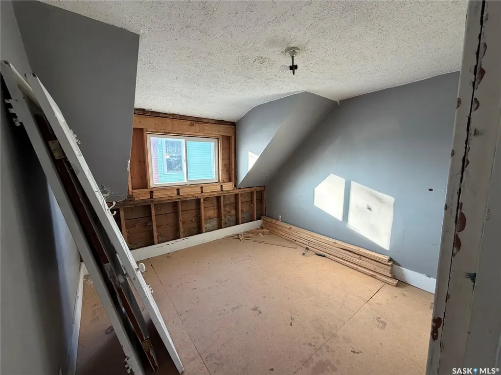 1621 99th Street North Battleford SK S9A 2Z5