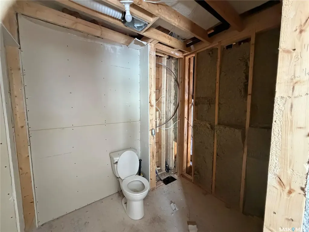 1621 99th Street North Battleford SK S9A 2Z5
