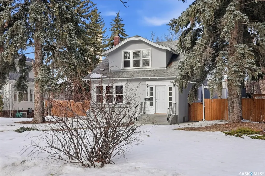 1213 Elliott Street Saskatoon SK S7N 0V5