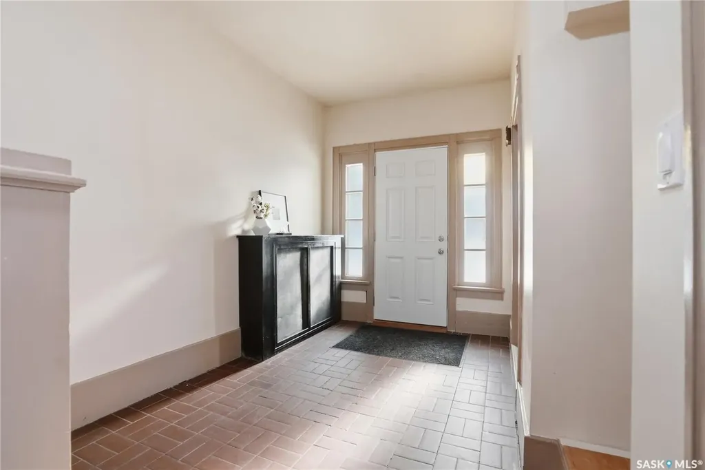 1213 Elliott Street Saskatoon SK S7N 0V5