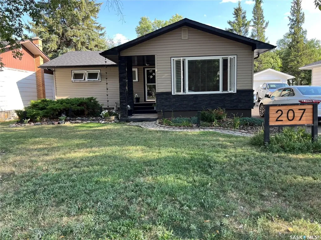 207 Dominion Road Assiniboia SK S0H 0B0