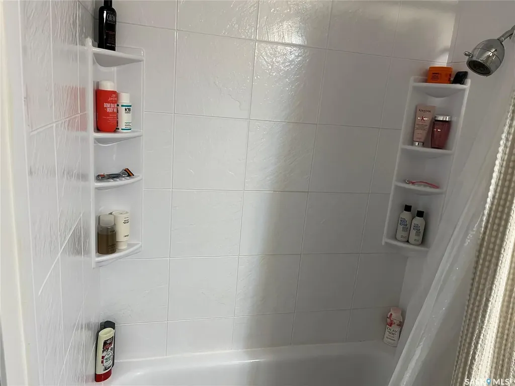 207 Dominion Road Assiniboia SK S0H 0B0