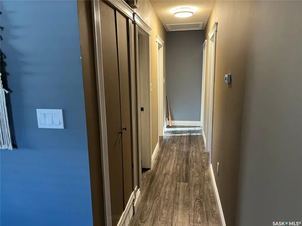 207 Dominion Road Assiniboia SK S0H 0B0