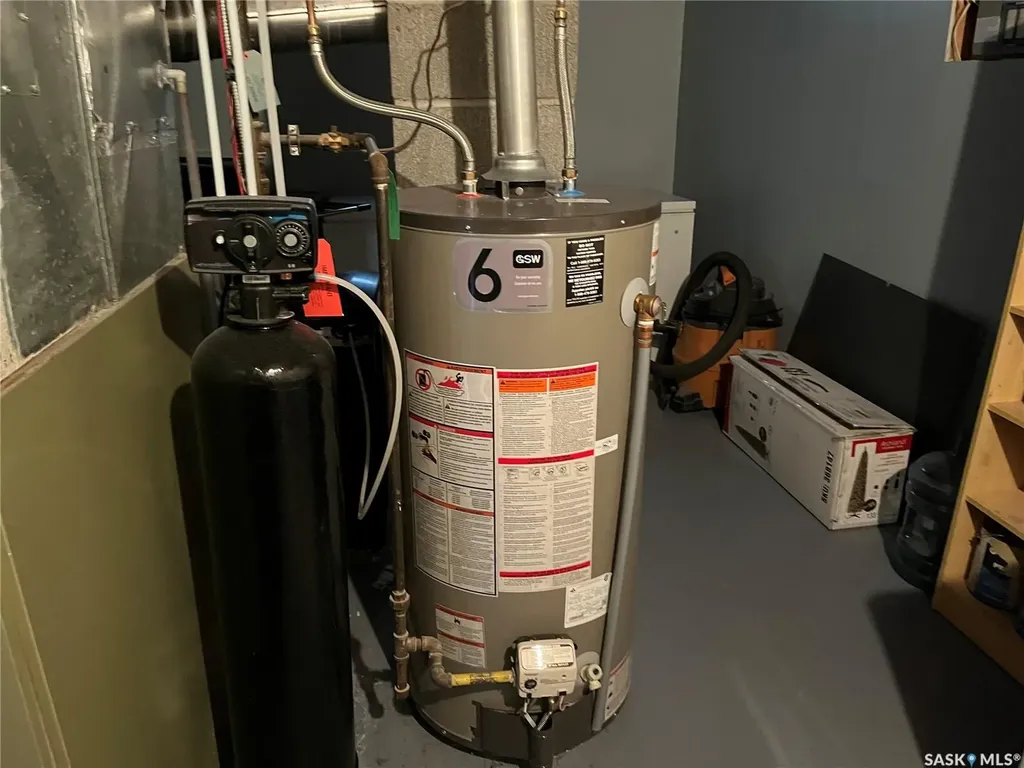 207 Dominion Road Assiniboia SK S0H 0B0