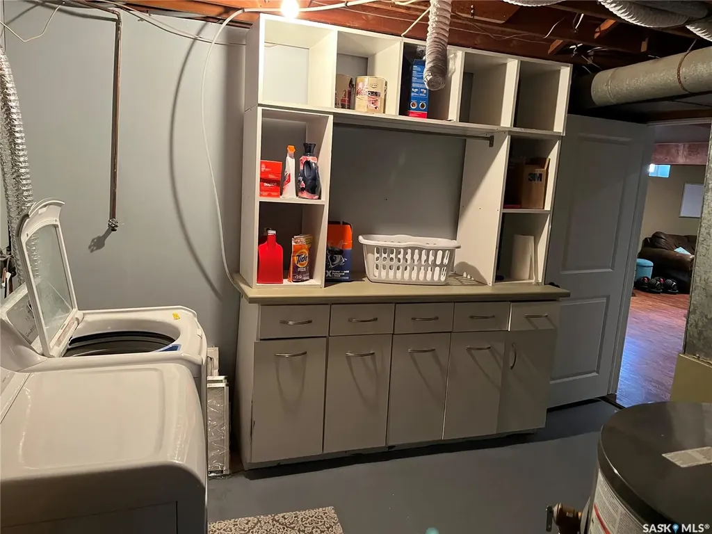 207 Dominion Road Assiniboia SK S0H 0B0