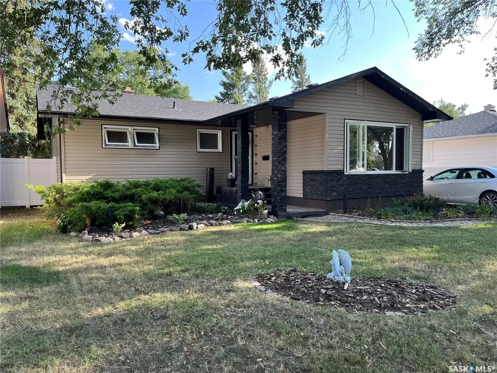 207 Dominion Road Assiniboia SK S0H 0B0