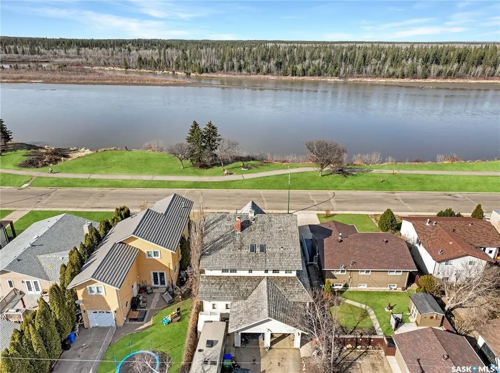 1219 River Street E Prince Albert SK S6V 0B7