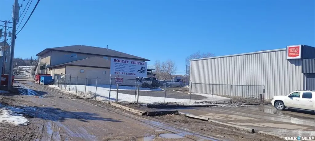 35B 3rd Avenue Lumsden SK S0G 3C0