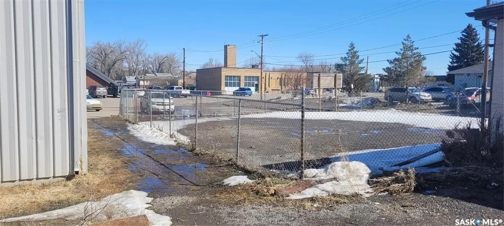 35B 3rd Avenue Lumsden SK S0G 3C0