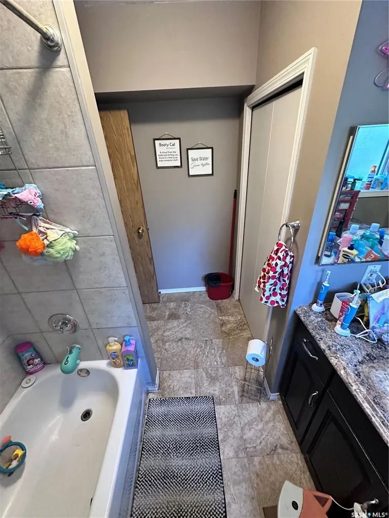732 101st Street North Battleford SK S9A 0Z1