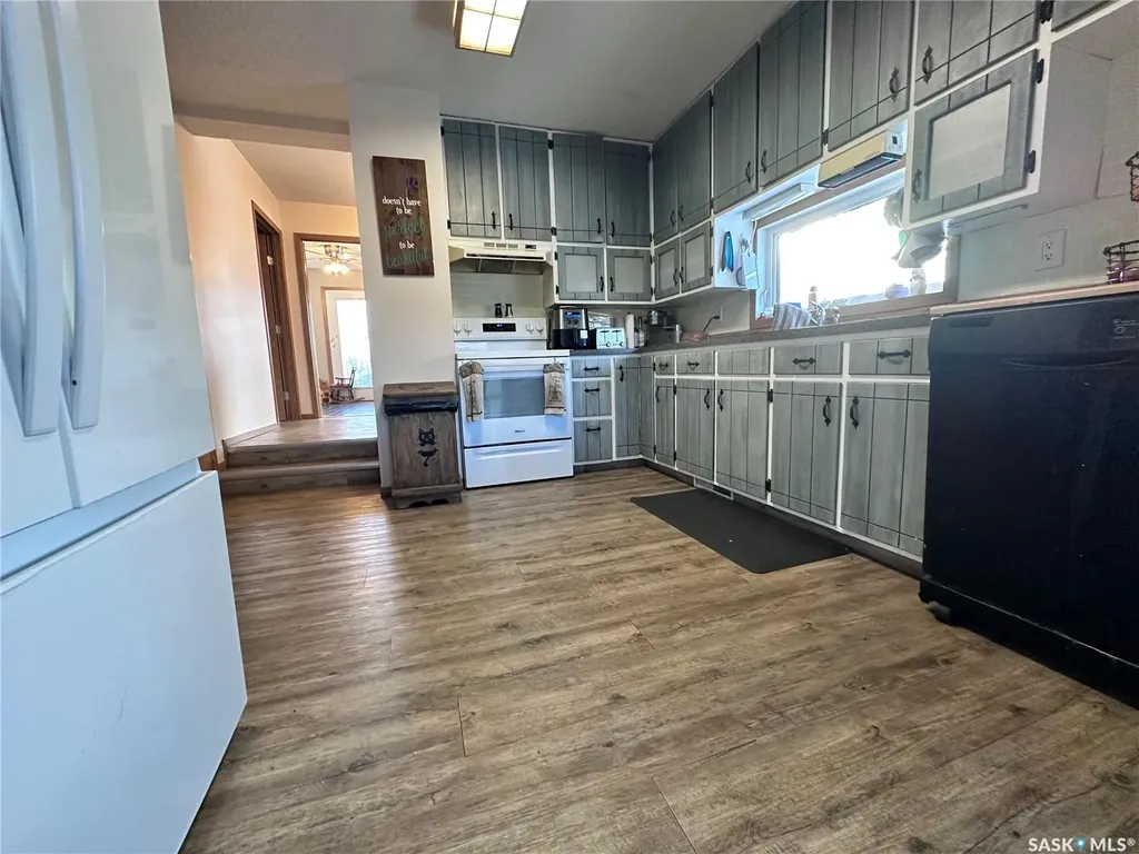 732 101st Street North Battleford SK S9A 0Z1