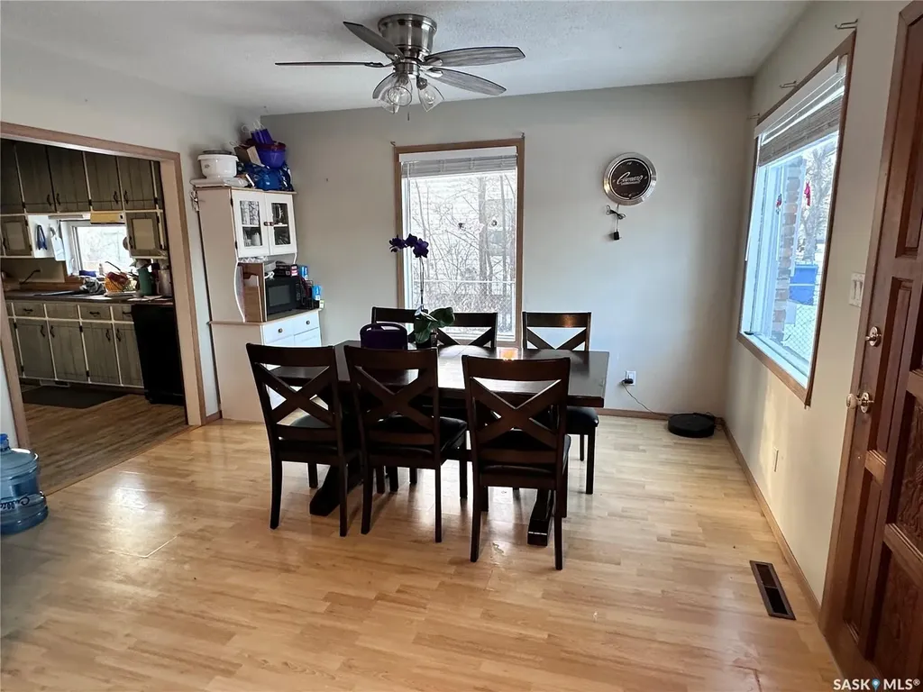 732 101st Street North Battleford SK S9A 0Z1