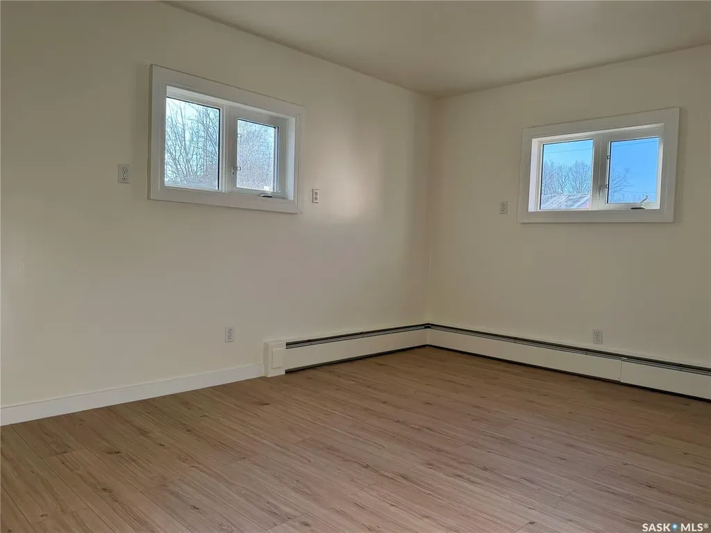 133 Railway Avenue Ponteix SK S0N 1Z0