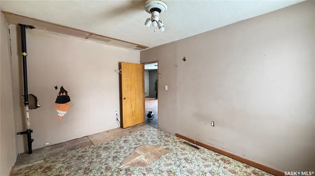 501 2nd Street Kenaston SK S0G 2N0