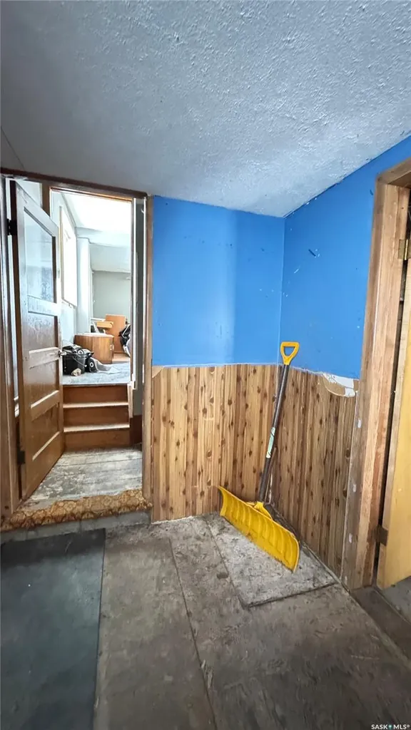 501 2nd Street Kenaston SK S0G 2N0