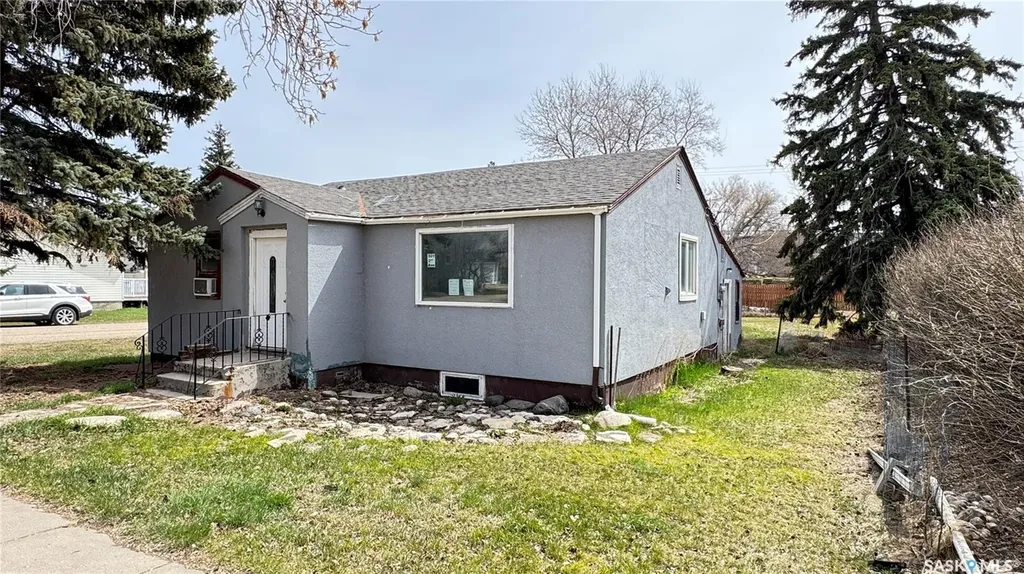 501 2nd Street Kenaston SK S0G 2N0