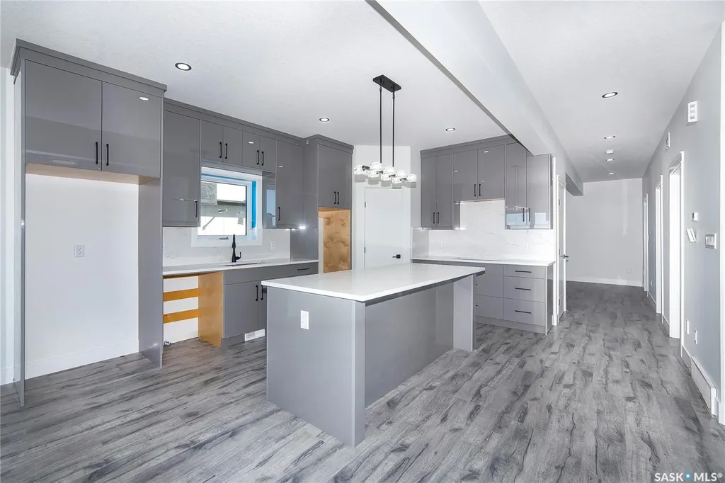 447 Woolf Bend Saskatoon SK S7W 1E6