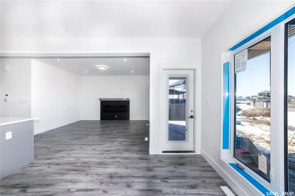 447 Woolf Bend Saskatoon SK S7W 1E6