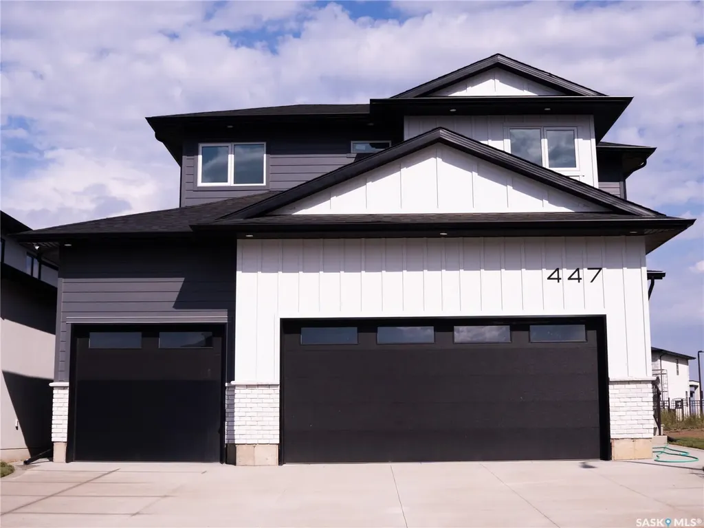 447 Woolf Bend Saskatoon SK S7W 1E6
