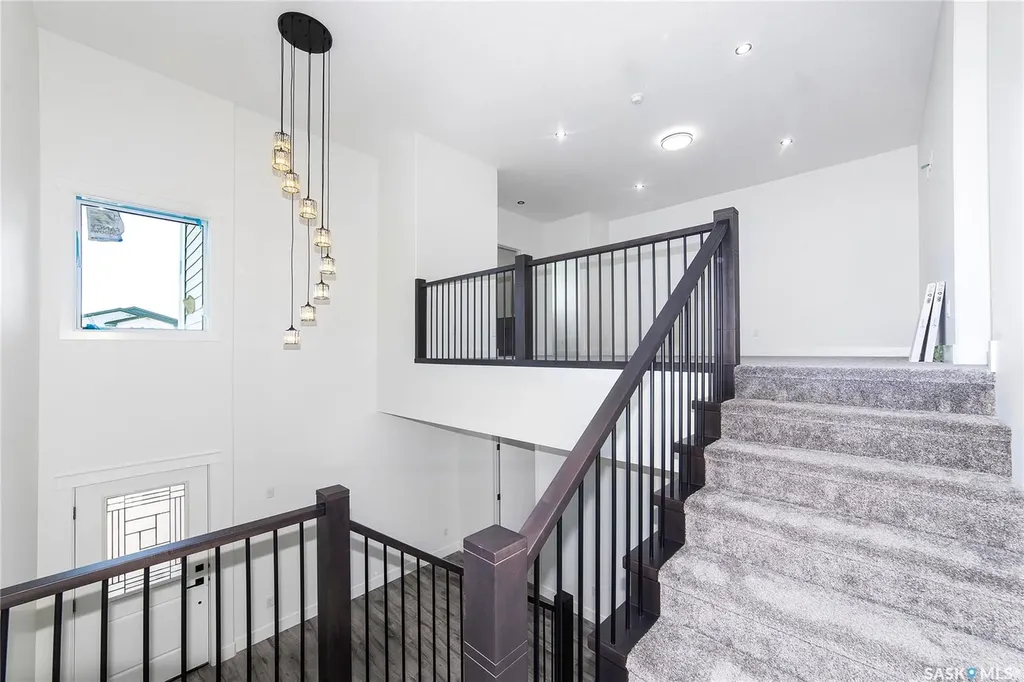 447 Woolf Bend Saskatoon SK S7W 1E6