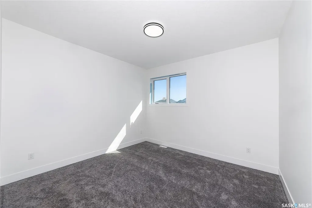 447 Woolf Bend Saskatoon SK S7W 1E6
