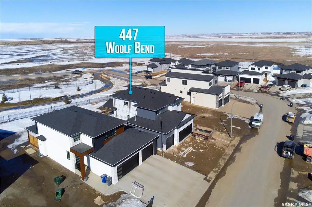 447 Woolf Bend Saskatoon SK S7W 1E6