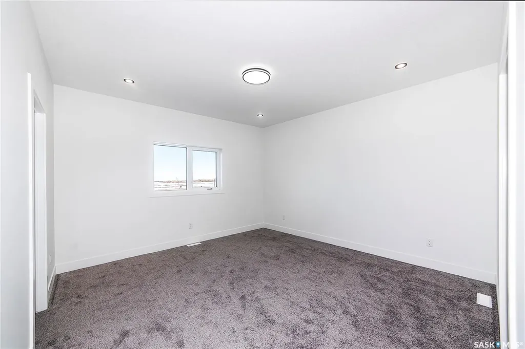 447 Woolf Bend Saskatoon SK S7W 1E6