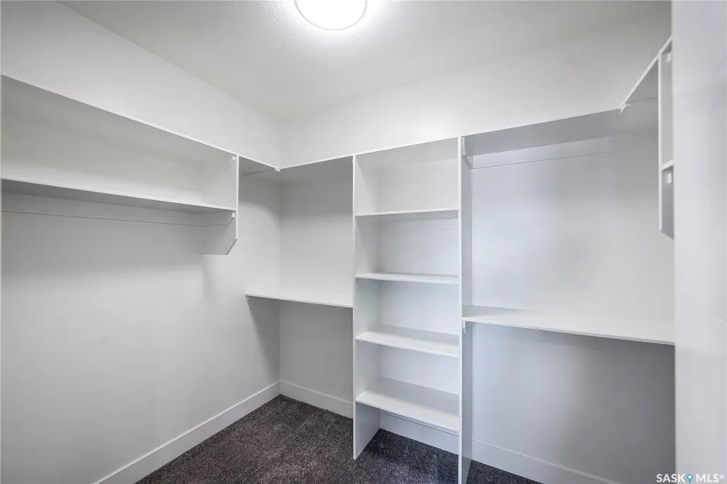 447 Woolf Bend Saskatoon SK S7W 1E6