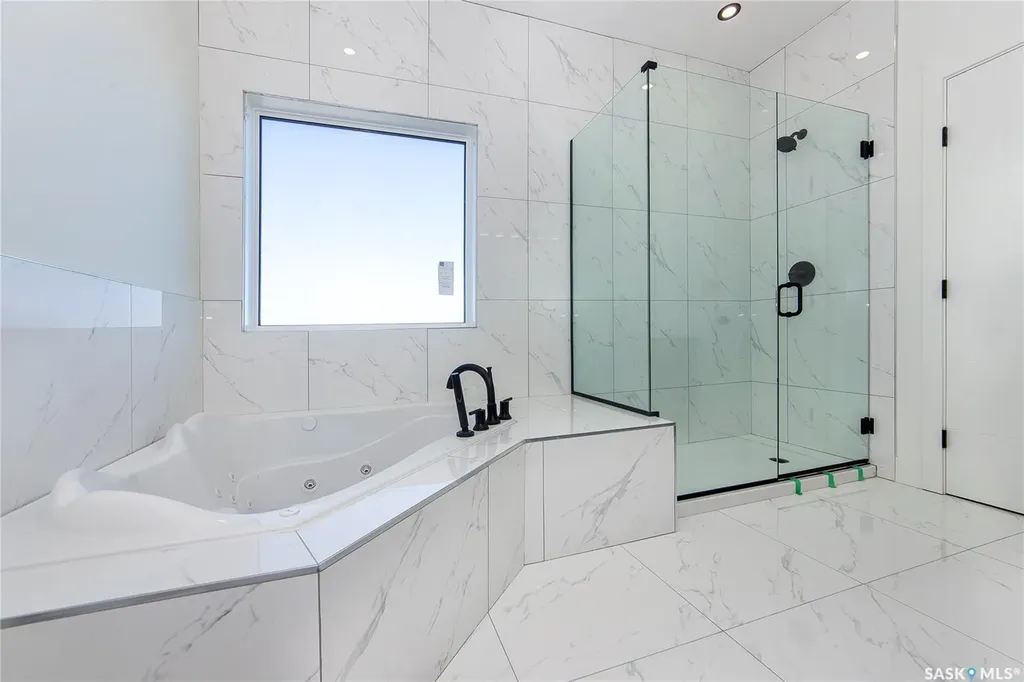 447 Woolf Bend Saskatoon SK S7W 1E6