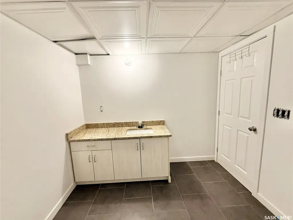 320 Herbert Avenue Herbert SK S0H 2A0