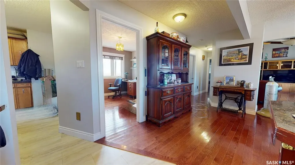 360 Eastview Place Burstall SK S0N 0H0