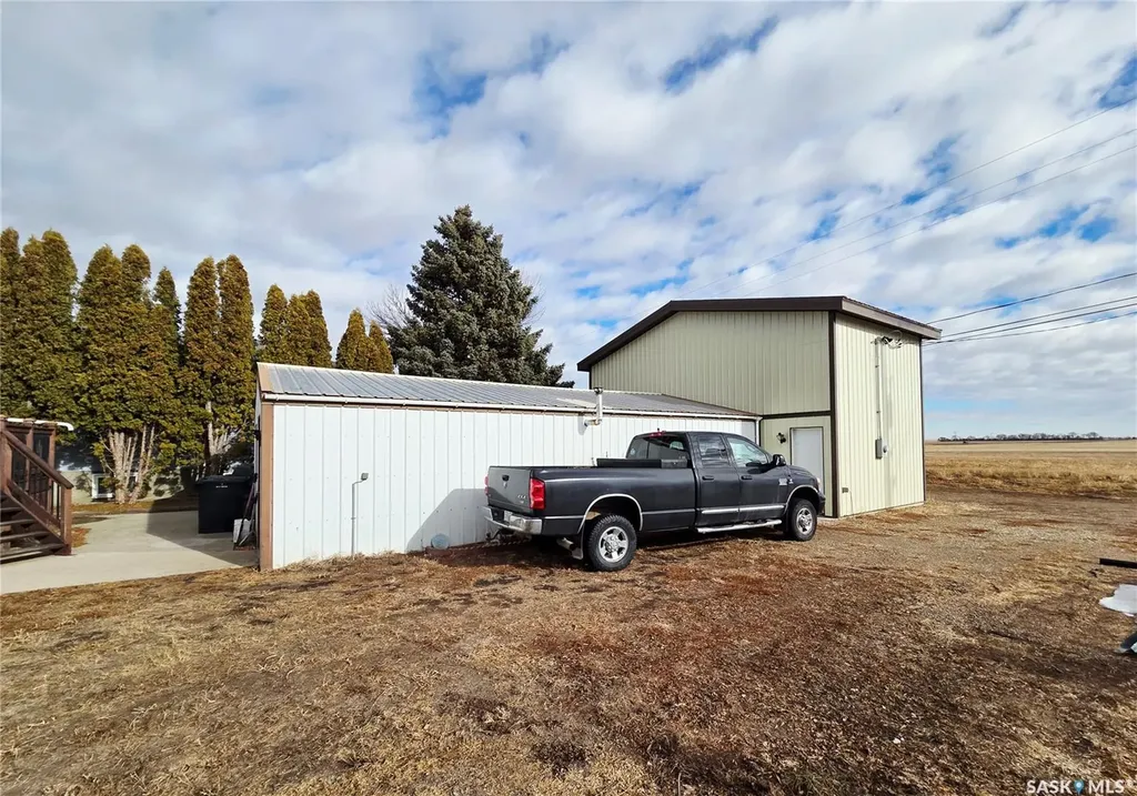 360 Eastview Place Burstall SK S0N 0H0