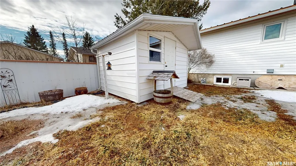 360 Eastview Place Burstall SK S0N 0H0