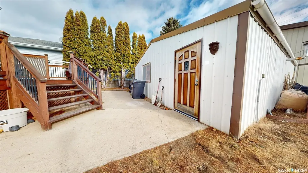 360 Eastview Place Burstall SK S0N 0H0