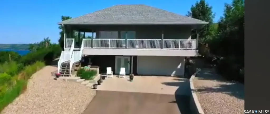 207 Criddle Avenue Crooked Lake SK S0G 2B0