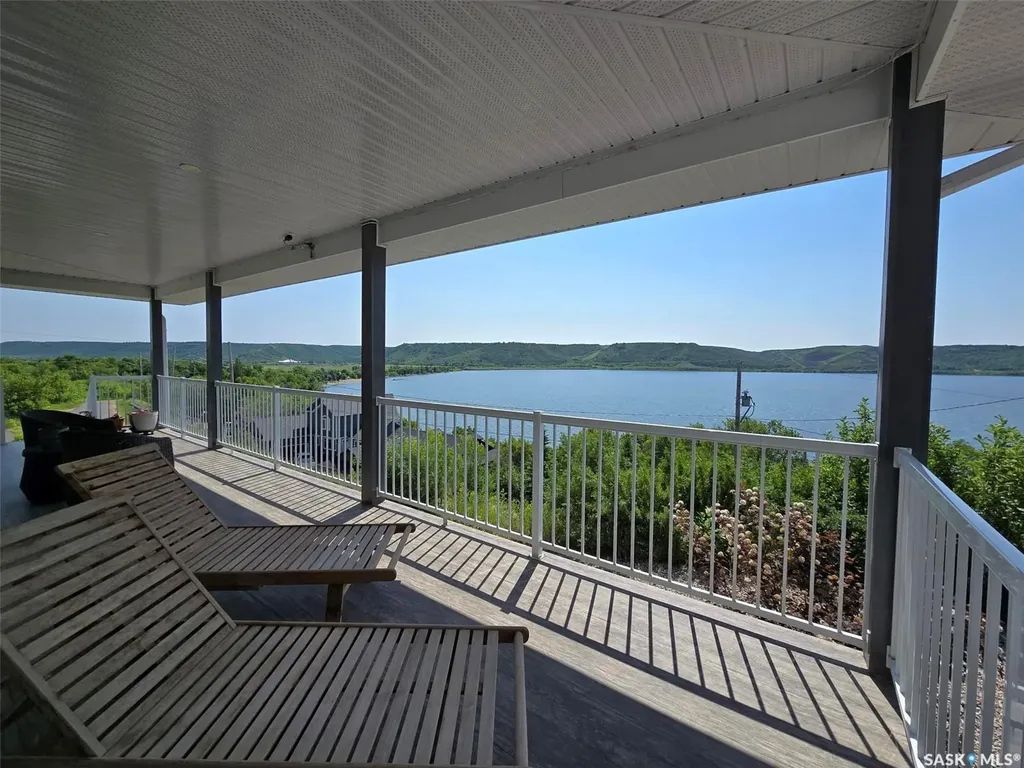 207 Criddle Avenue Crooked Lake SK S0G 2B0