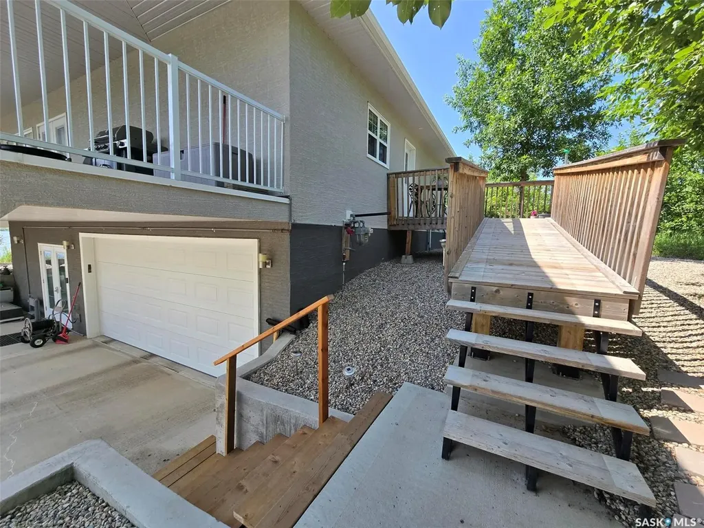 207 Criddle Avenue Crooked Lake SK S0G 2B0