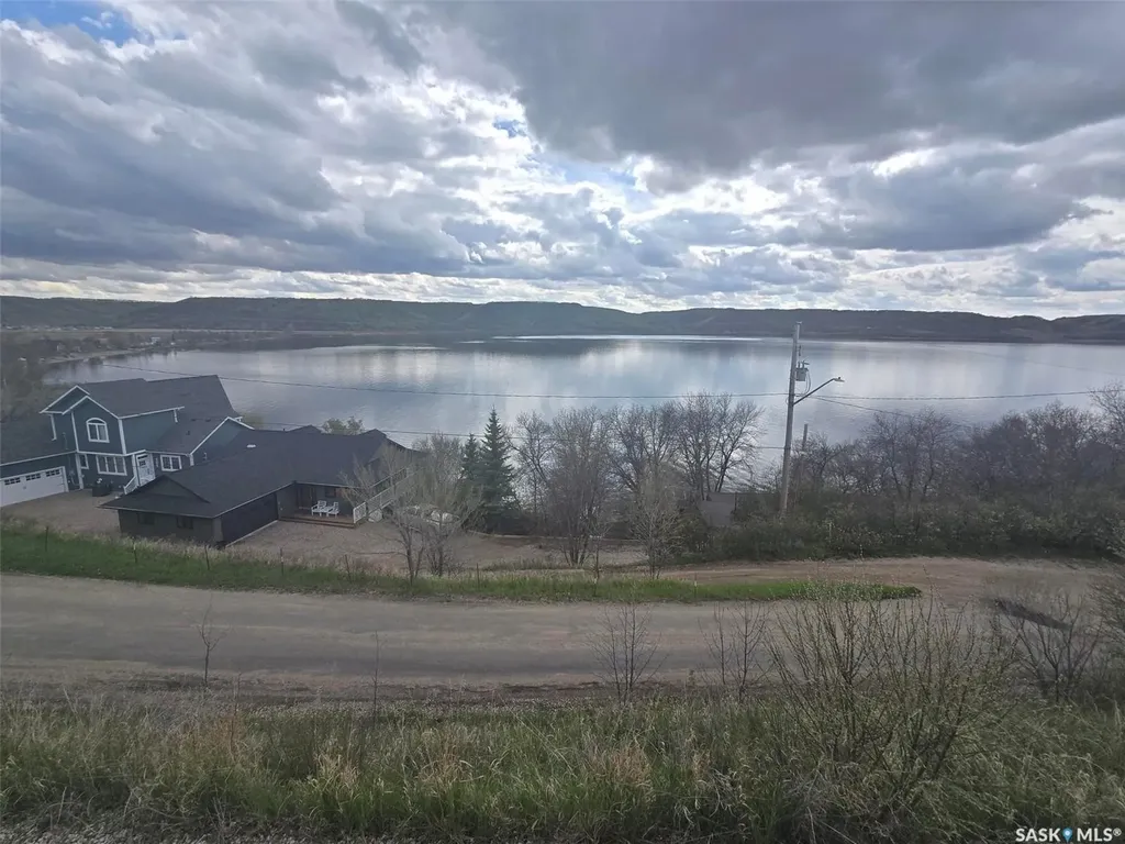 207 Criddle Avenue Crooked Lake SK S0G 2B0