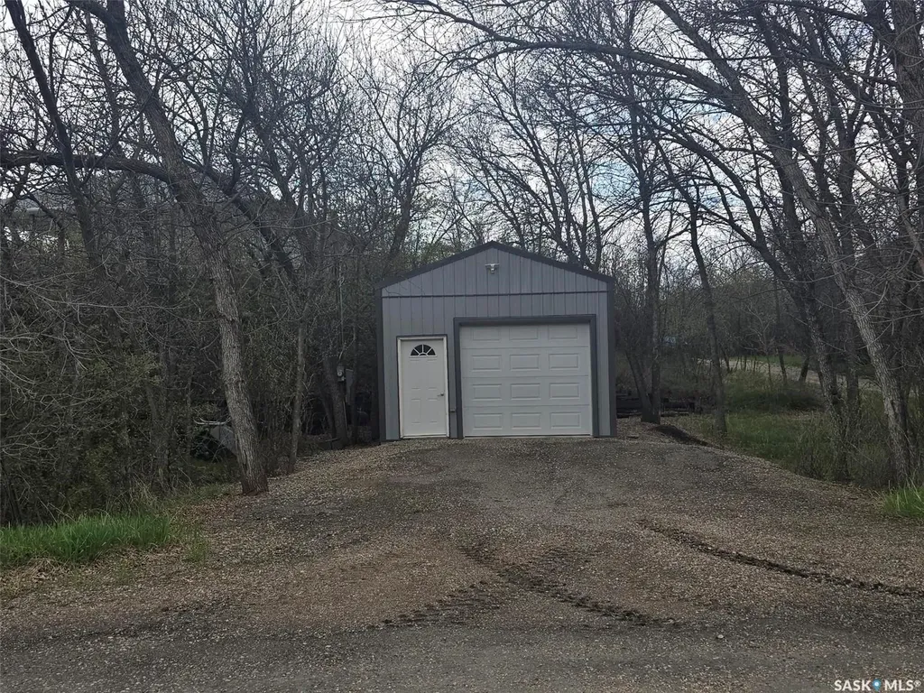 207 Criddle Avenue Crooked Lake SK S0G 2B0