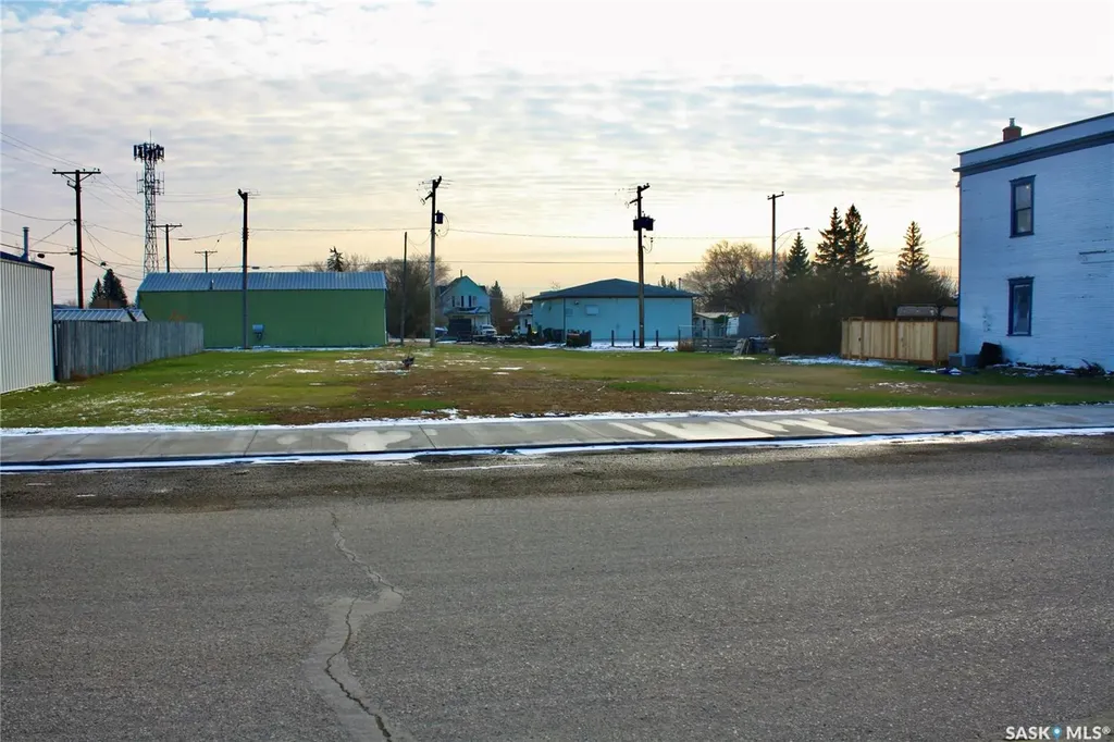 406 Second Street Dundurn SK S0K 1K0