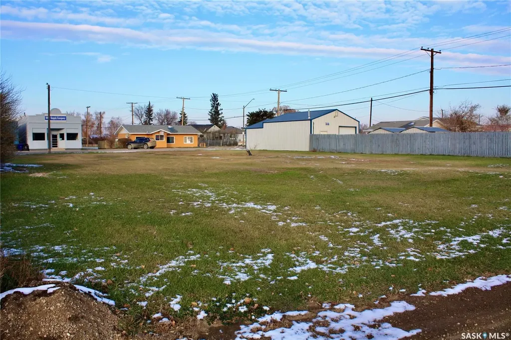 406 Second Street Dundurn SK S0K 1K0