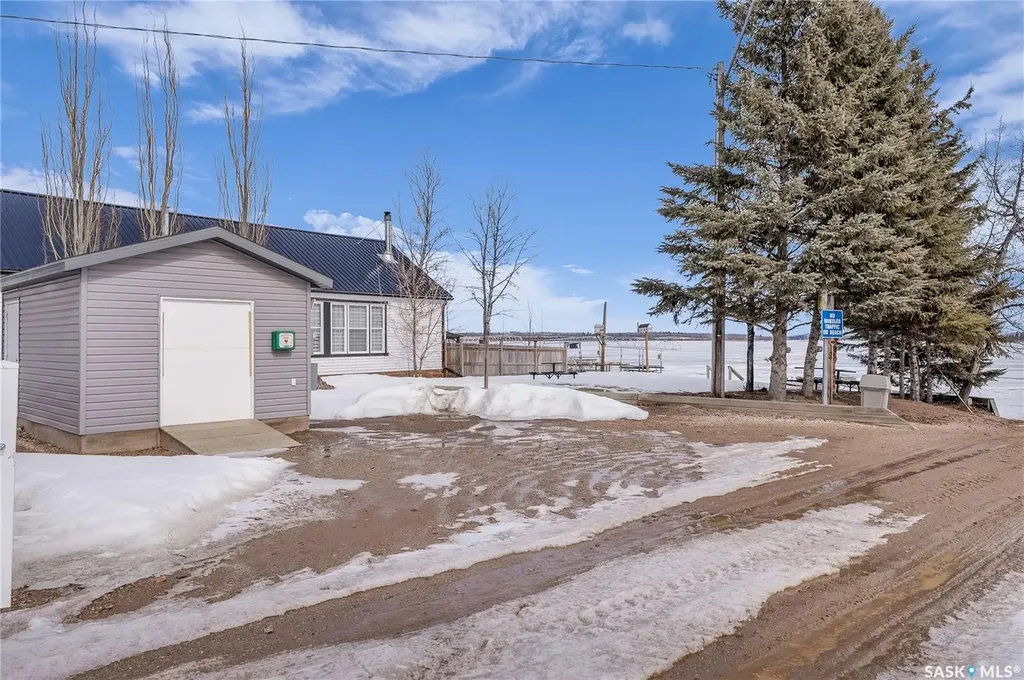 108 Iroquois Lake Drive Iroquois Lake SK S0J 2G0